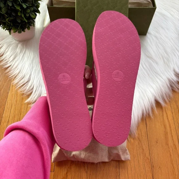 Gucci GG Chevron Pink Sandals